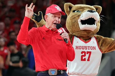 mattress mack houston cougars bet.